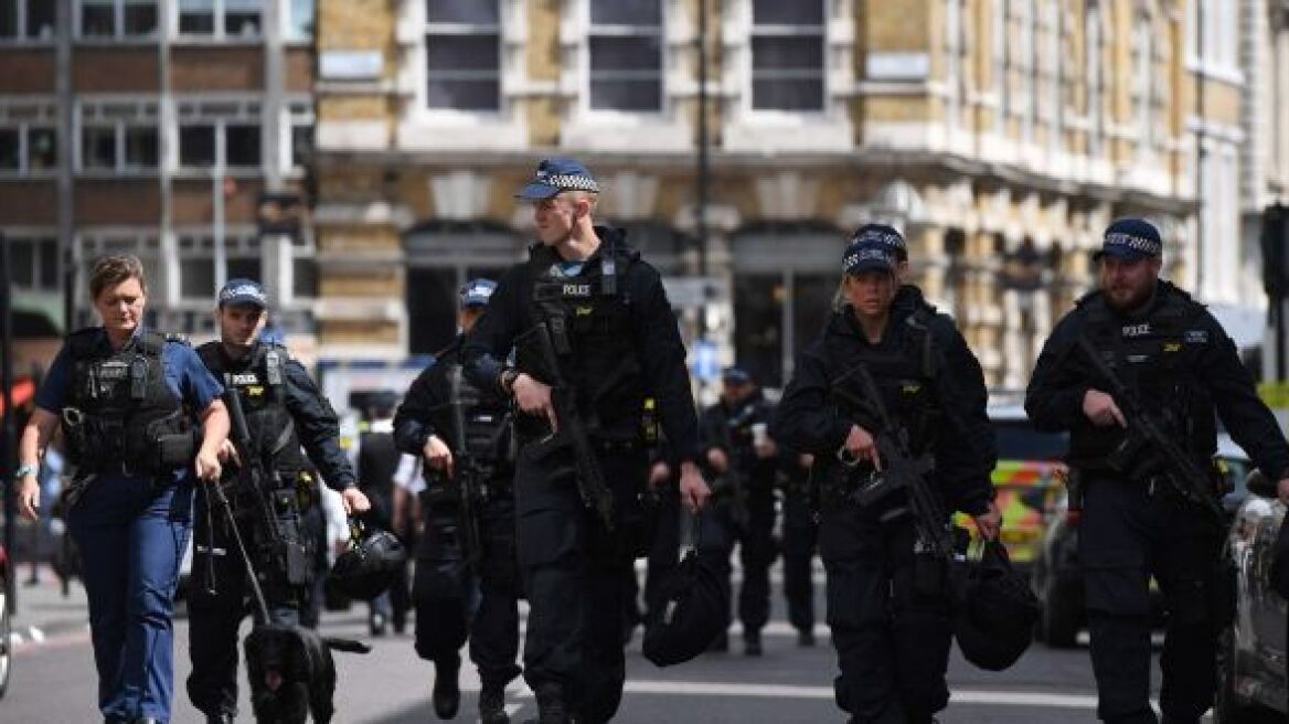  Πυροβολισμοί στο Λονδίνο: Δύο νεαροί σε κρίσιμη κατάσταση στο νοσοκομείο